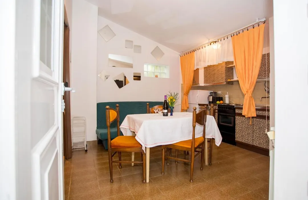 Apartments Rina-1