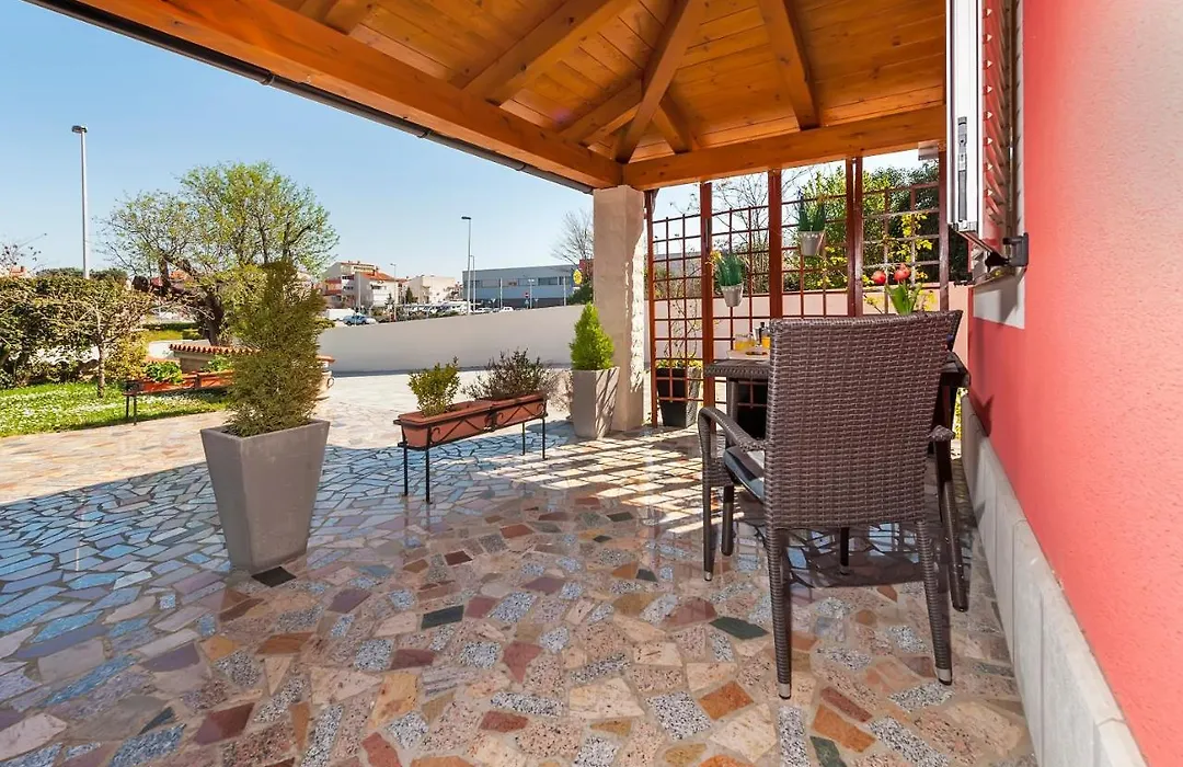 F&R Apartments-1