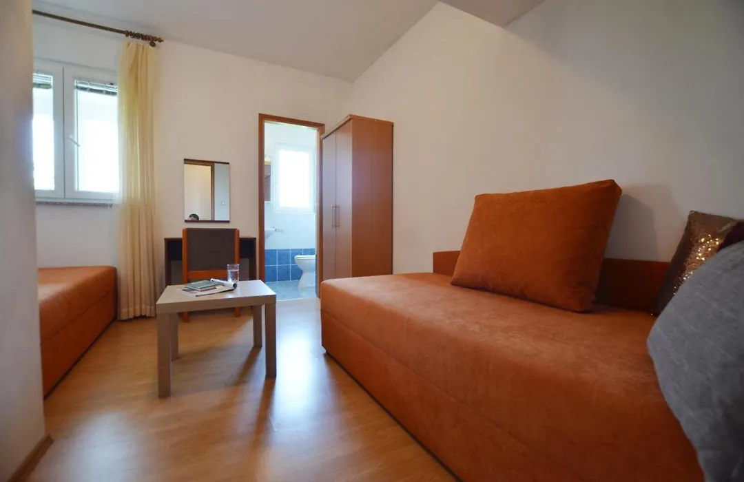 Apartments Oleander-1