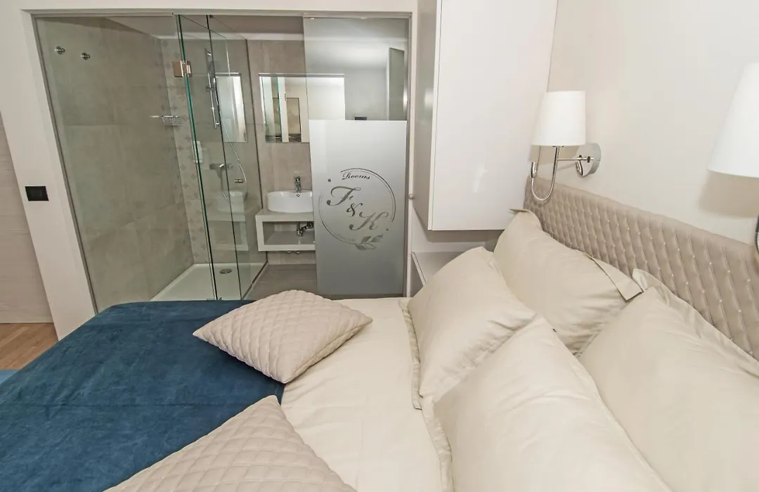 Fra&Kat Rooms-1