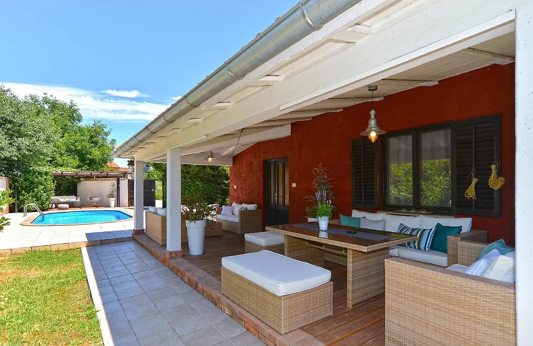 House Desanka 2102-1