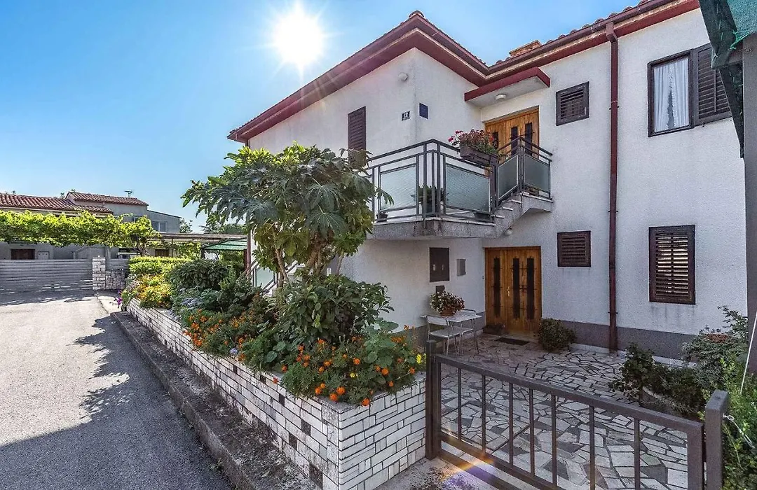 Apartment In Porec/Istrien 10190-1