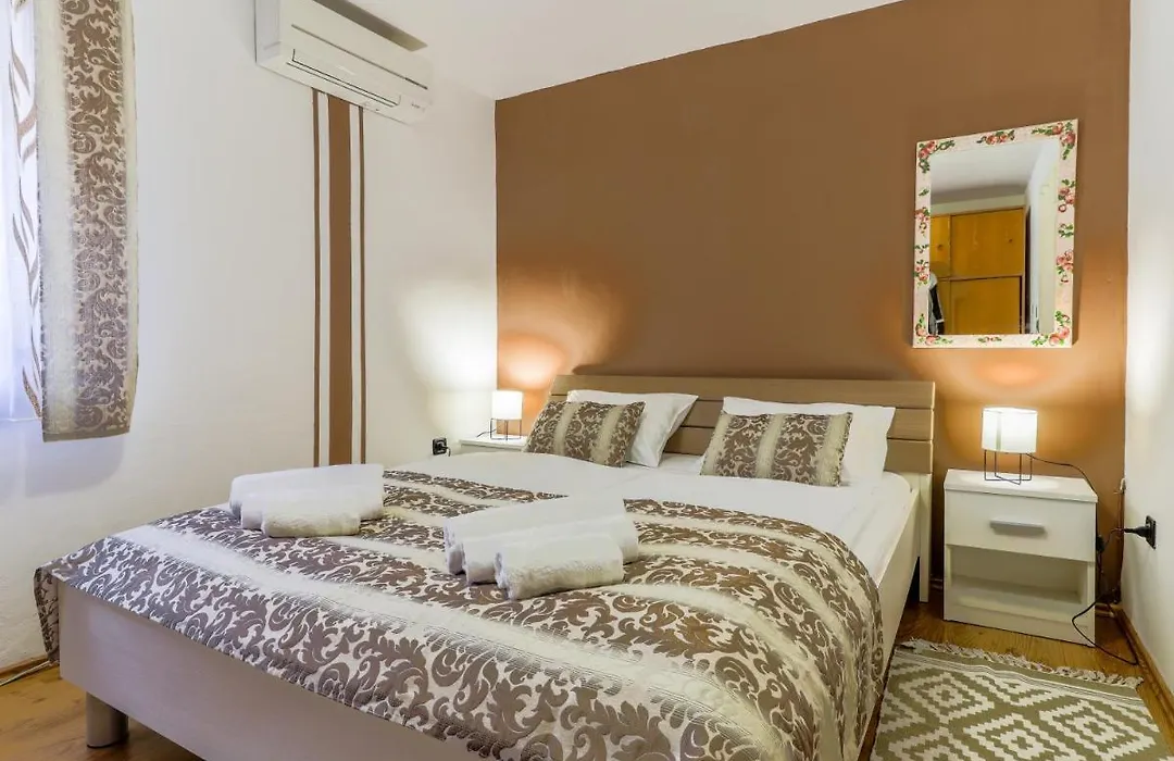 City Center 3 Bedroom Apartment-1