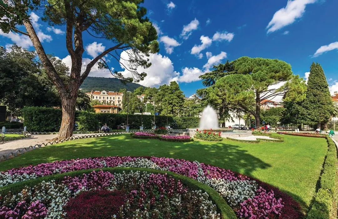 Awesome Apartment In Opatija With 3 Bedrooms And Wifi-1