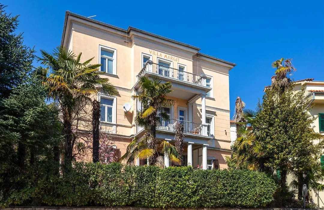 Nice Apartment In Opatija With Wifi And 1 Bedrooms-1