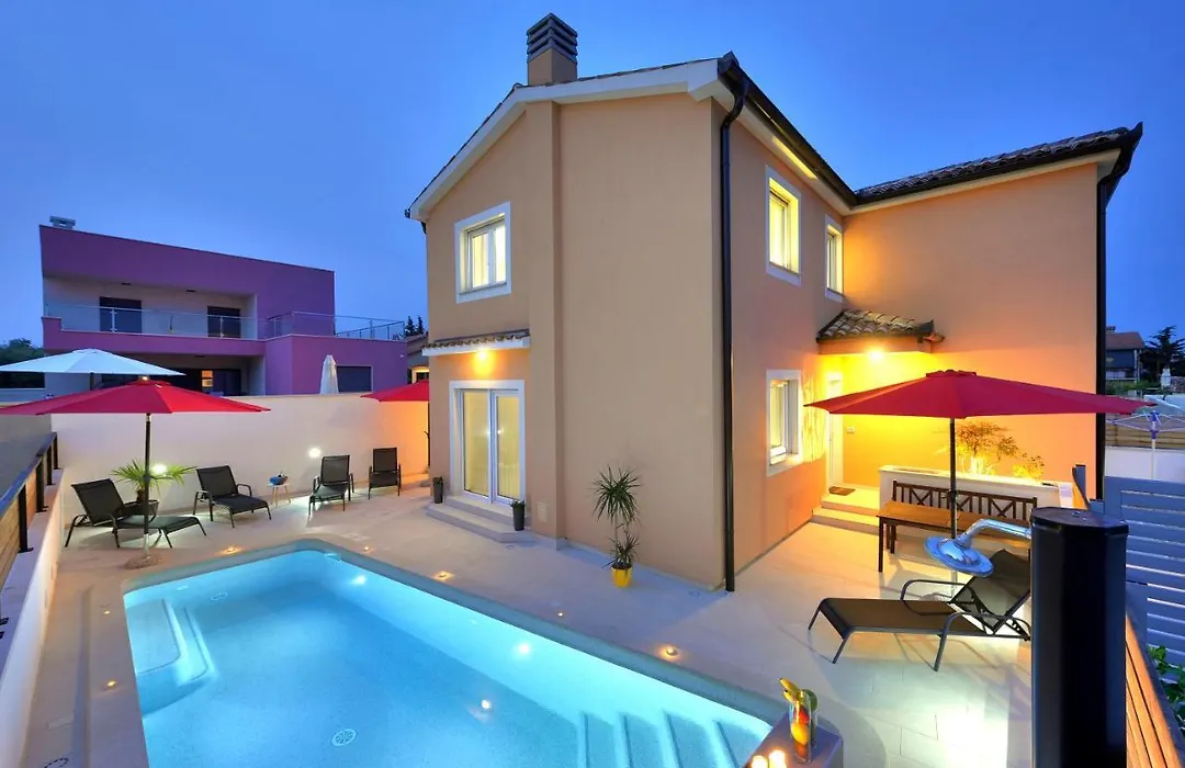 Villa With Private Pool In Village Jadreski-1