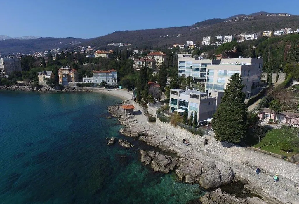 Villa Arentz Residence - Side Sea View Apartments-1