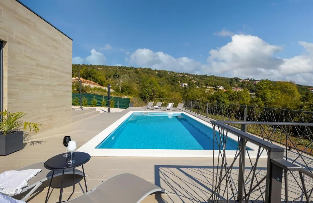 Villa Castanea-1