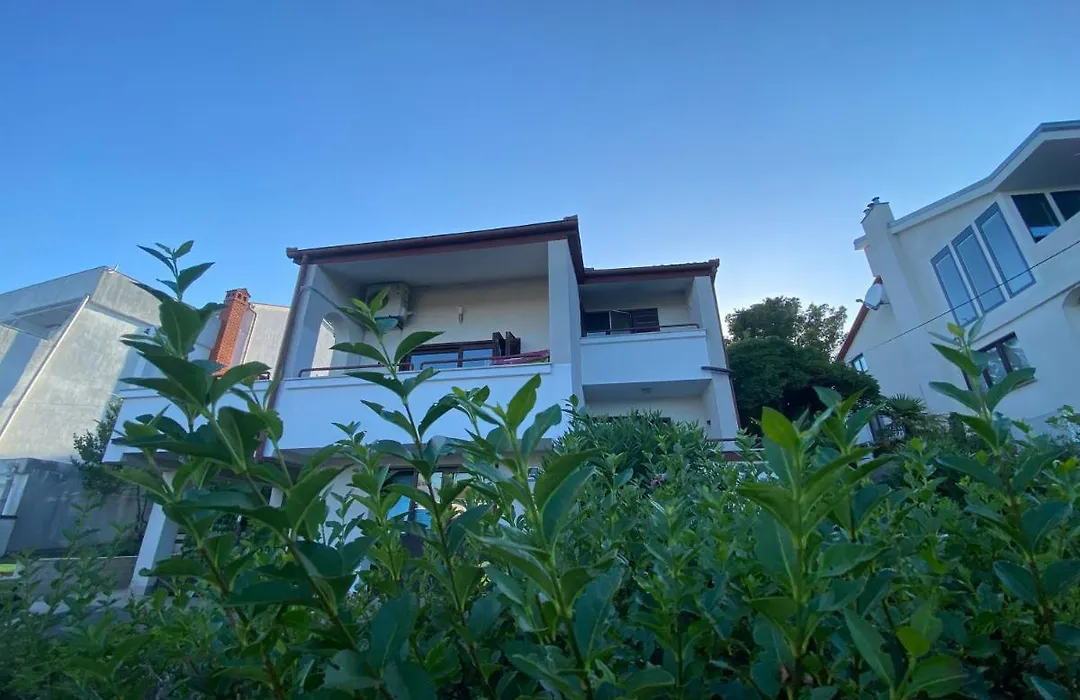 Cukon Holiday Home Premantura-1