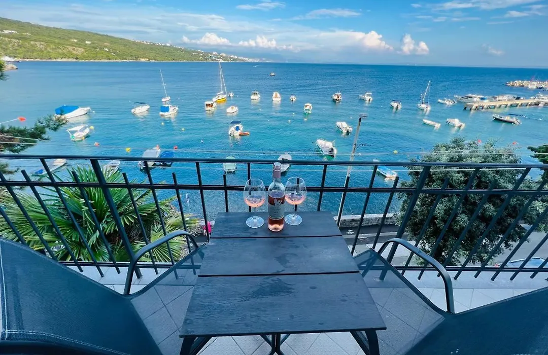 Vila Mila Volosko Opatija-1