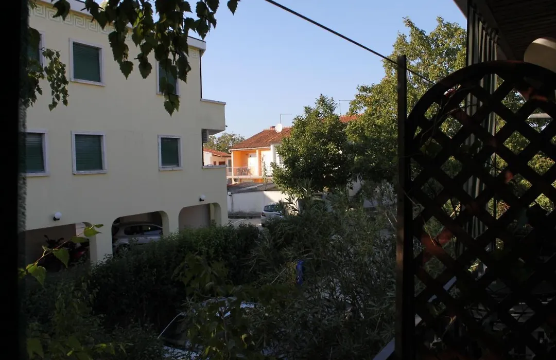 Apartments And Rooms With Parking Space Rovinj - 7170-1