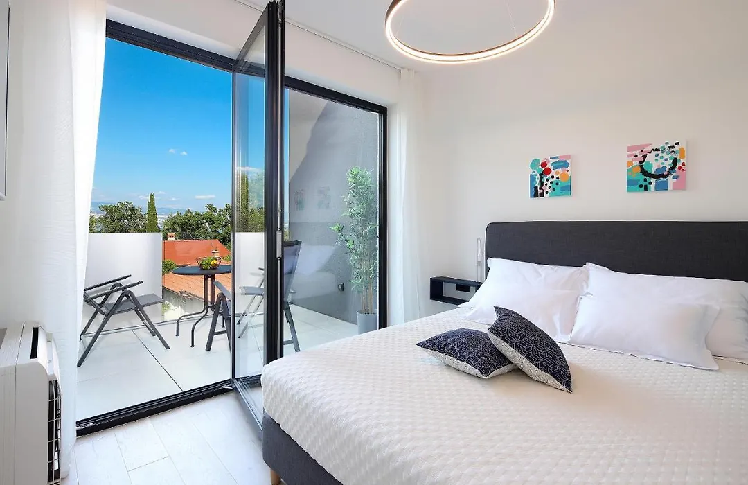 Blue Dot Apartment-1