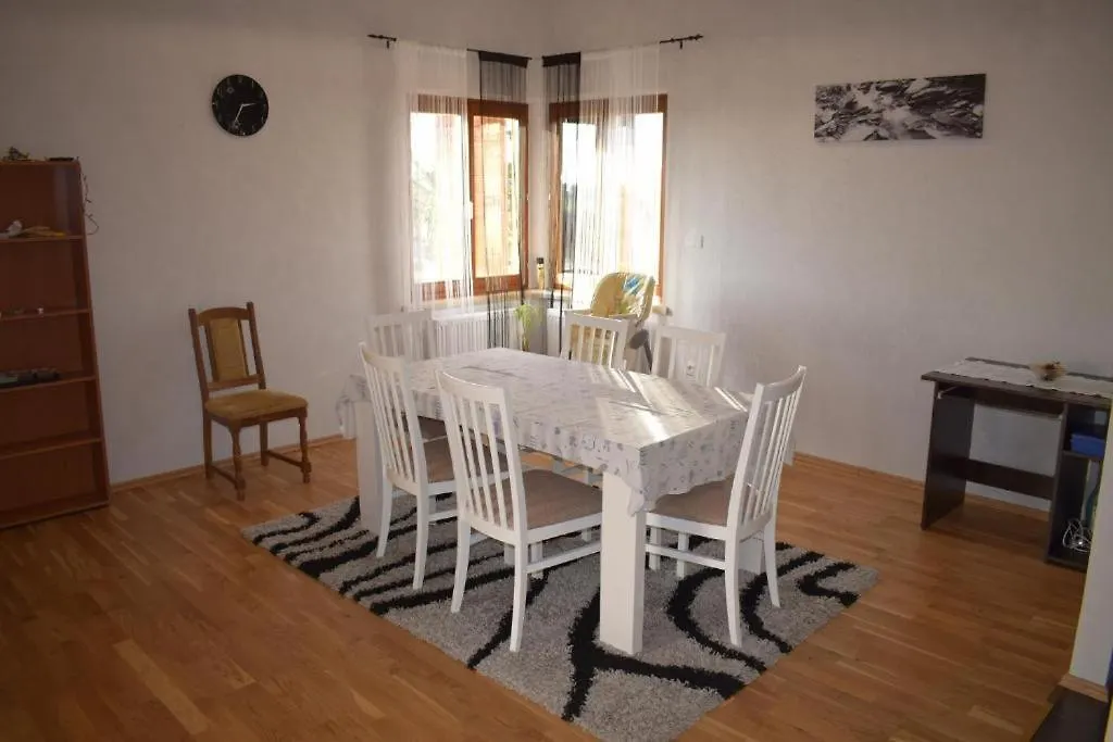 Apartment Iris-1