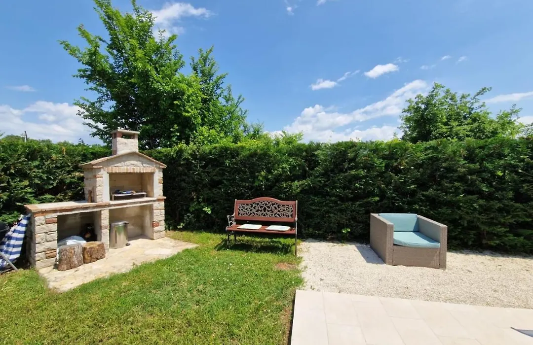 Apartments Matea In Finida Porec 1Km From The Beach-1