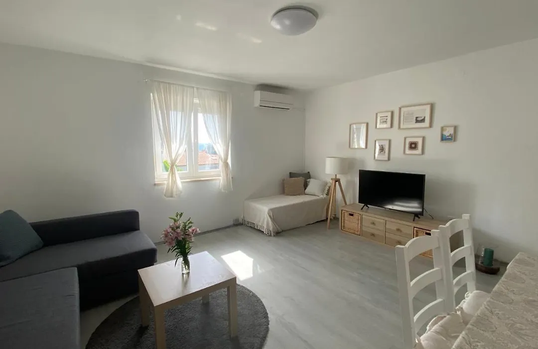Kate Apartment-1