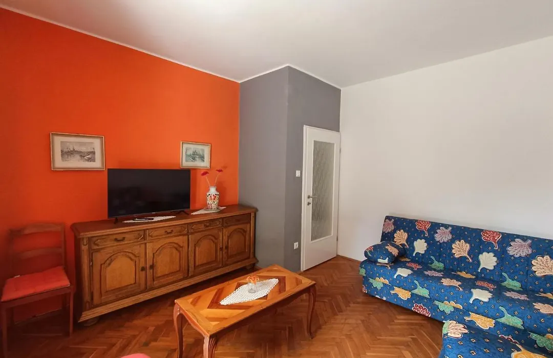 Apartment Pletikos-1