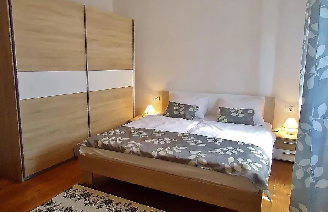 Apartments Ana-1