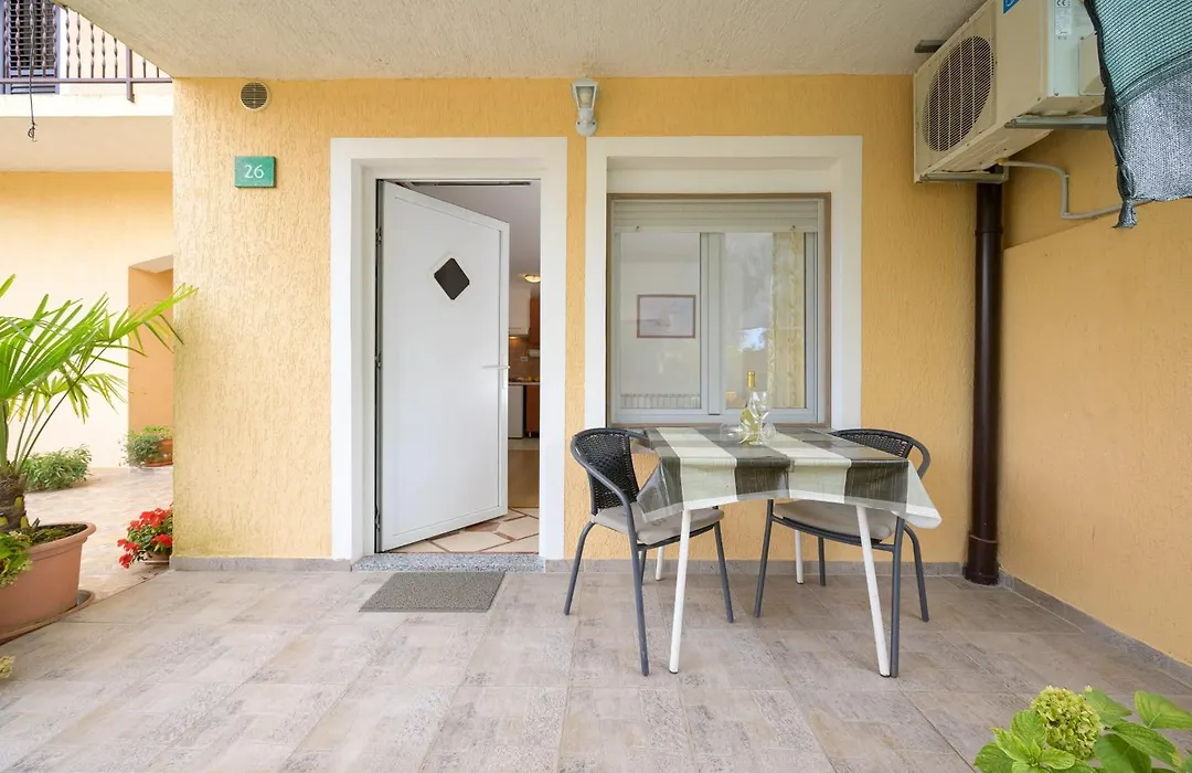 Apartments Silvana 74-1