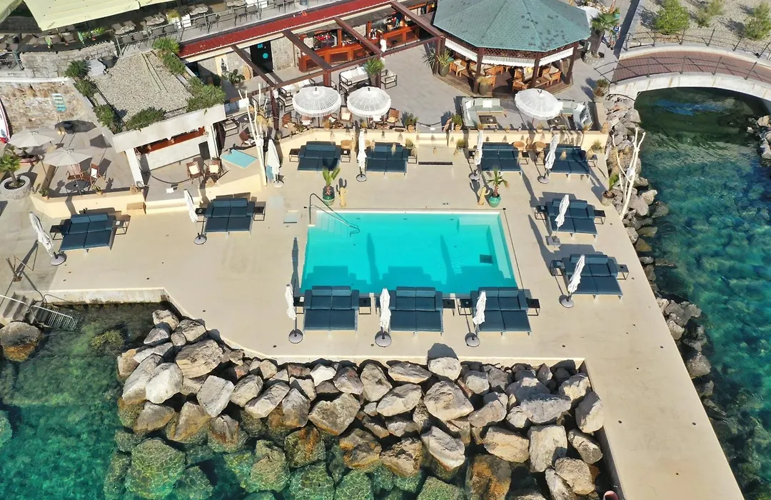 Hotel Savoy-1