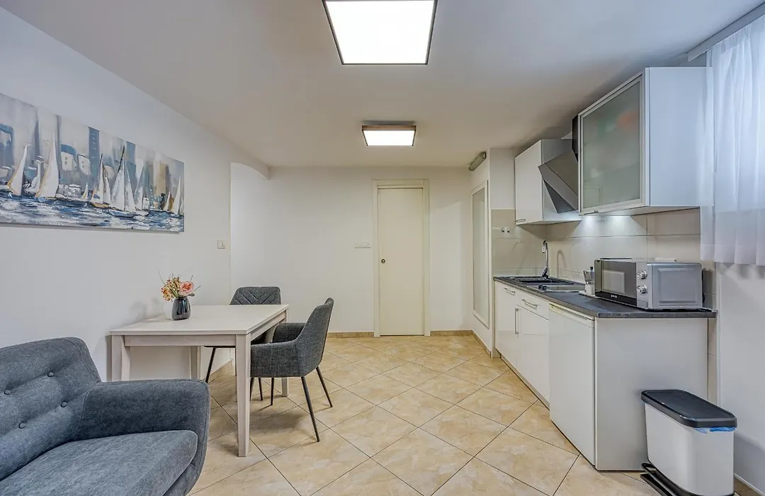 Apartments Pino-1