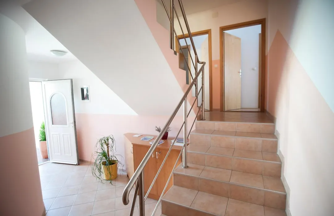 Apartments Maric With Parking-1