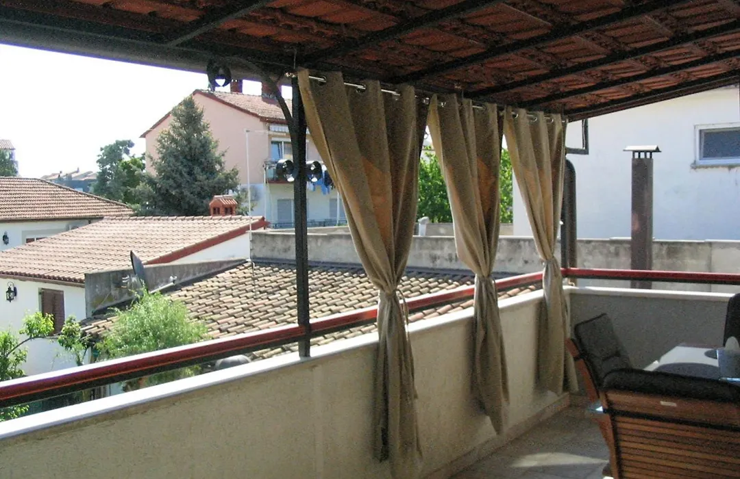 Apartment Dady With A Large Covered Terrace-1