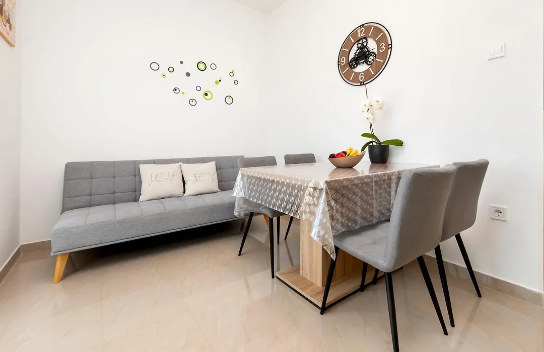 Apartments Euphemia-1