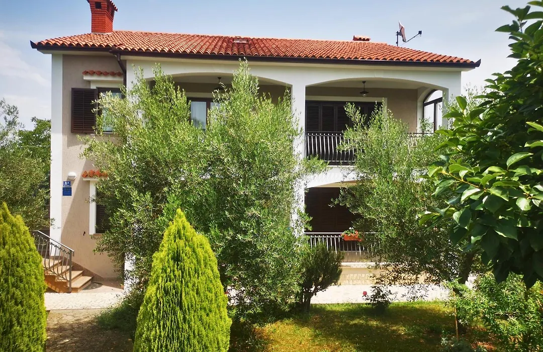 Garden Apartment Maria-1