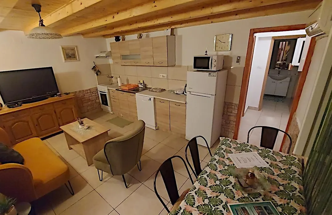 Holiday House Letizia-1