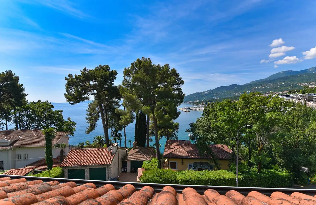 Apartments Villa Vosilla-1