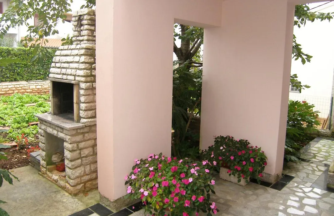 Lorena Apartments In Pula-1