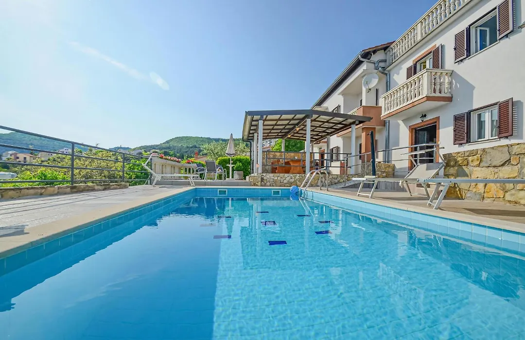4 Bedroom Beautiful Home In Rabac-1