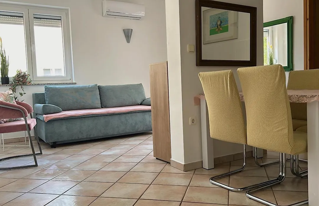 Apartmani Marin-1