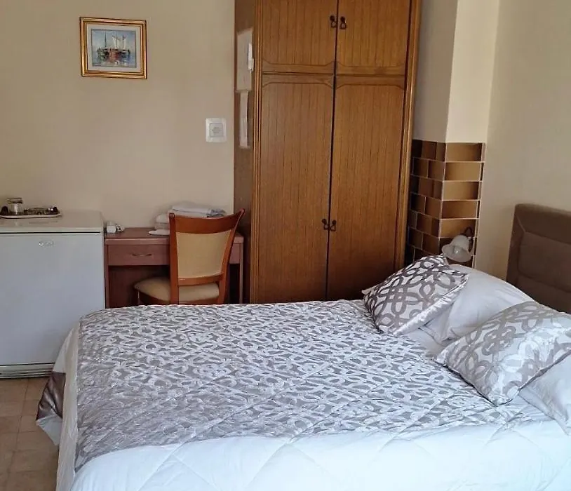 Room Vera- With Airconditioning And Free Parking-1