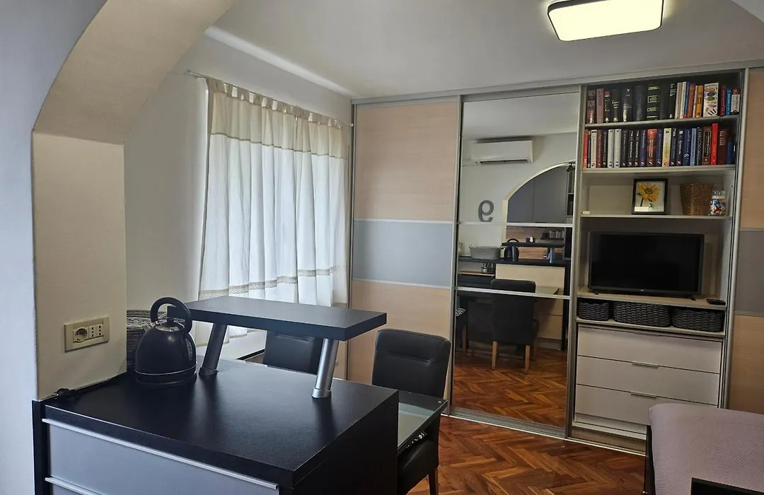 Apartman Ena, Strict Center, Sea View-1