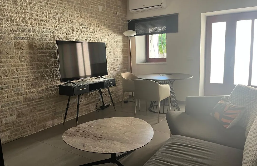 Apartman Marelux-1