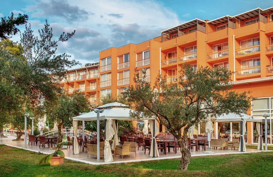Garden Suites Umag Plava Laguna-1