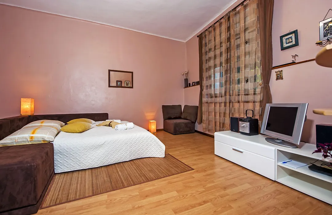 STELA - One Bedroom Apartment-1