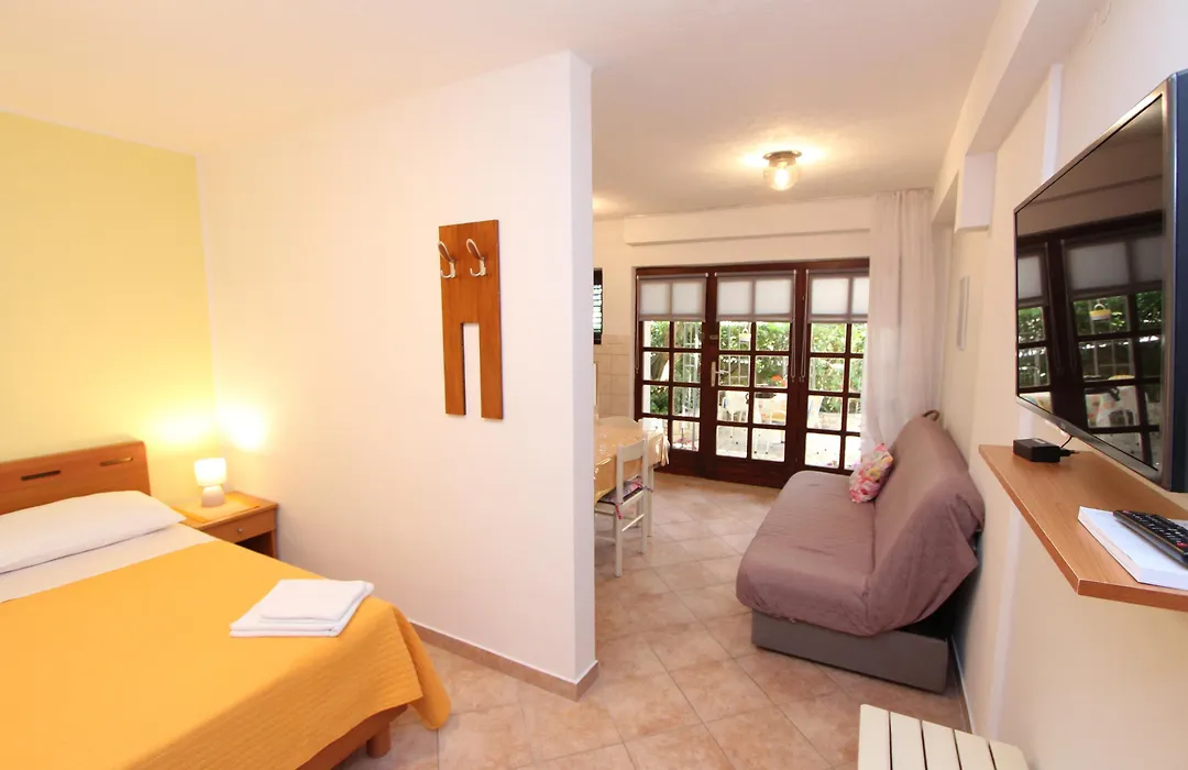 Apartments Lara-1