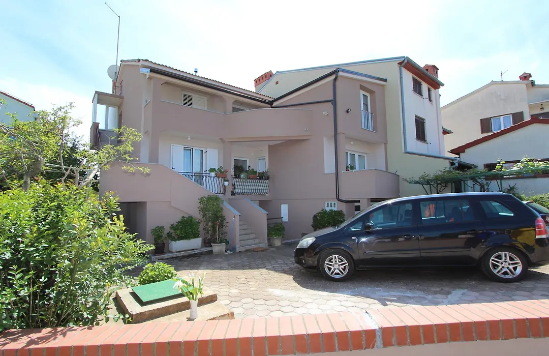Apartments Eni-1