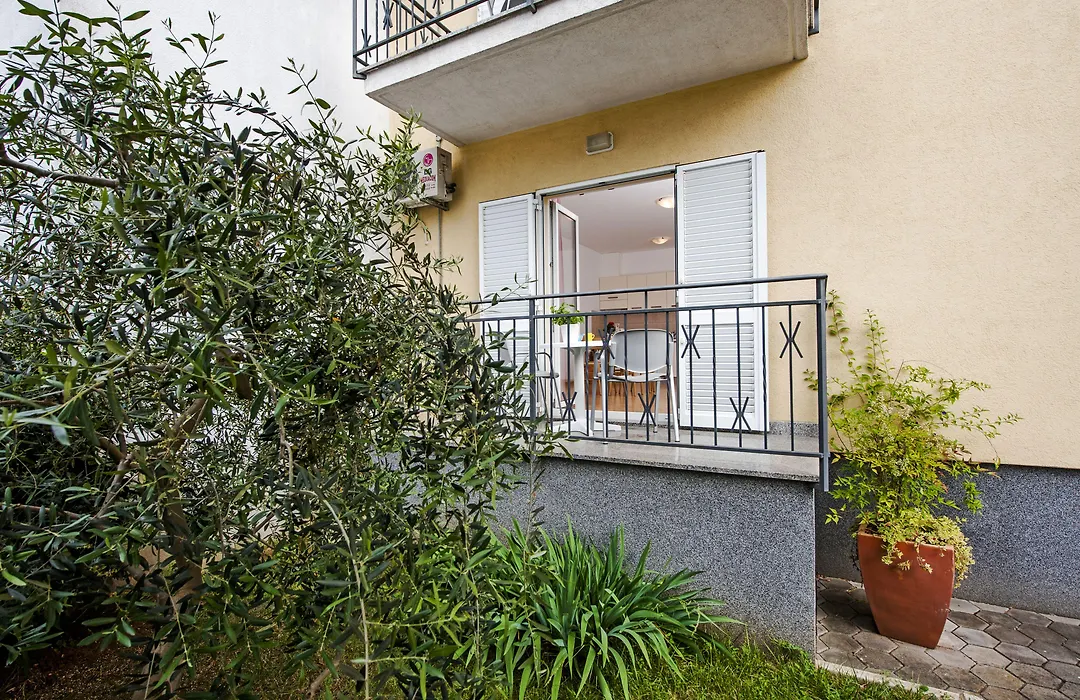 Apartments Bella-1