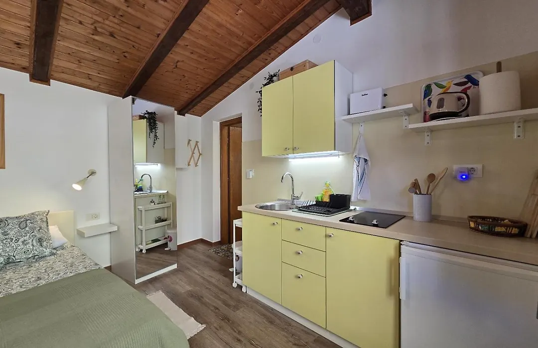 Apartments & Rooms Chiara-1