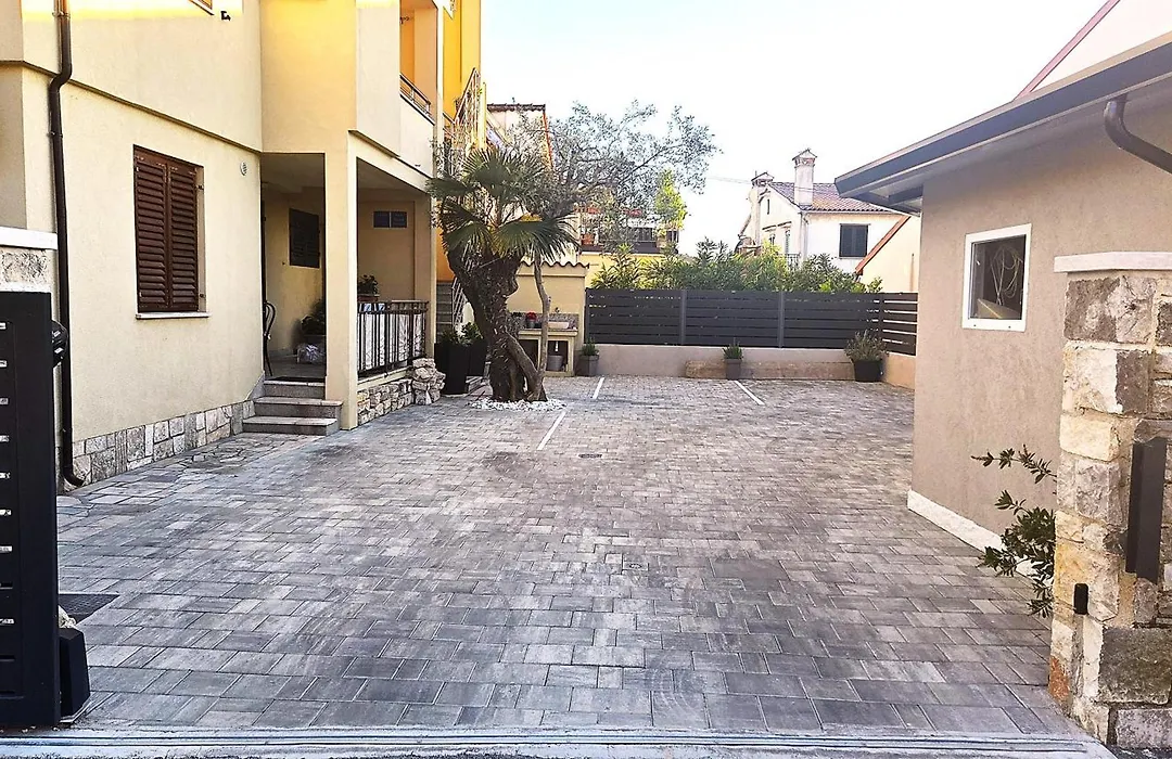 Apartments Alea-1