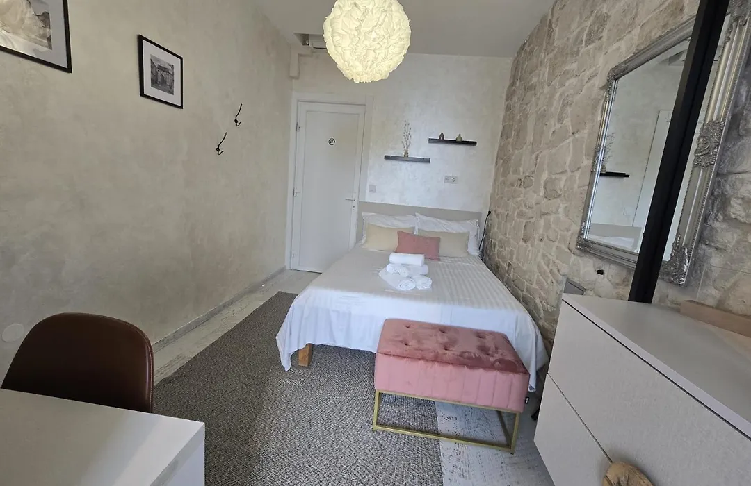 Studio Apartments - Pula City Center-1