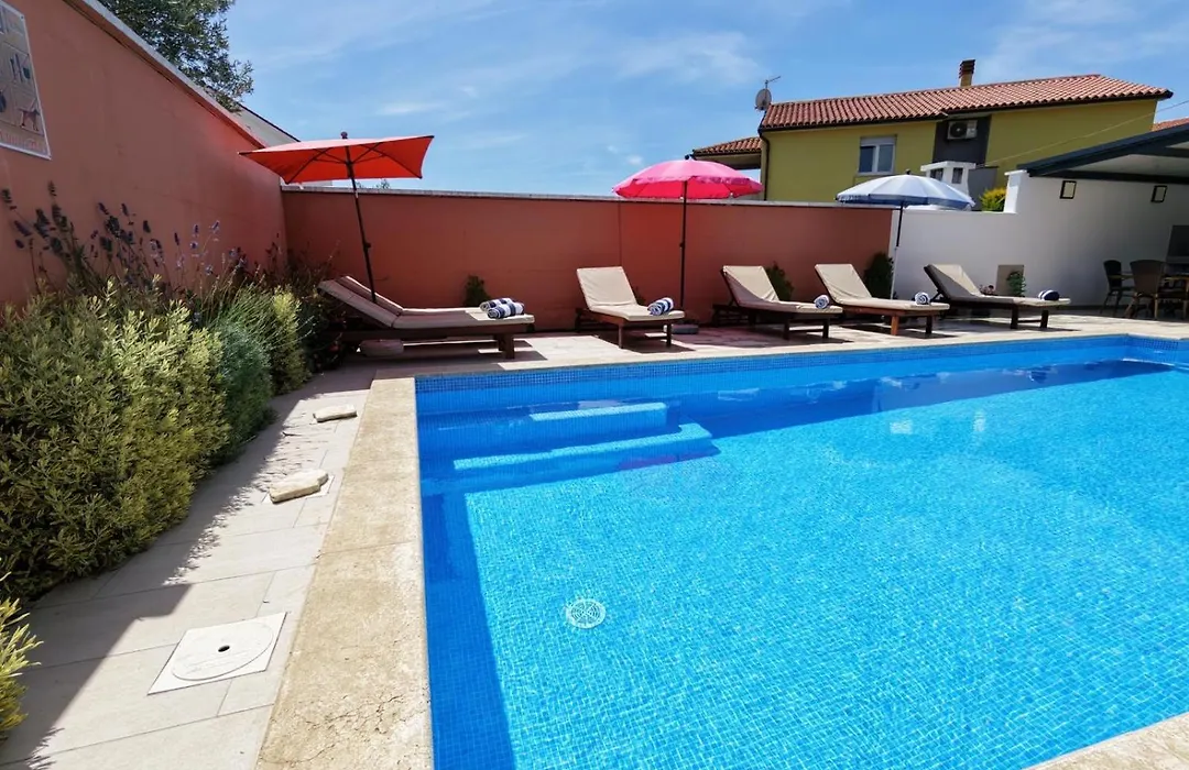 House Monte Cherpo-1