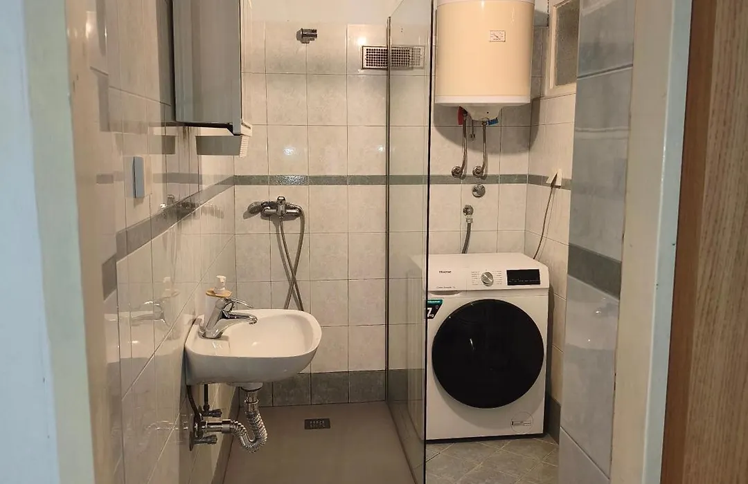 Studio Apartment Posavec-1