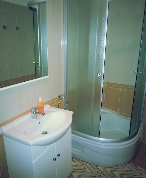 Studio Apartman Kamelija-1
