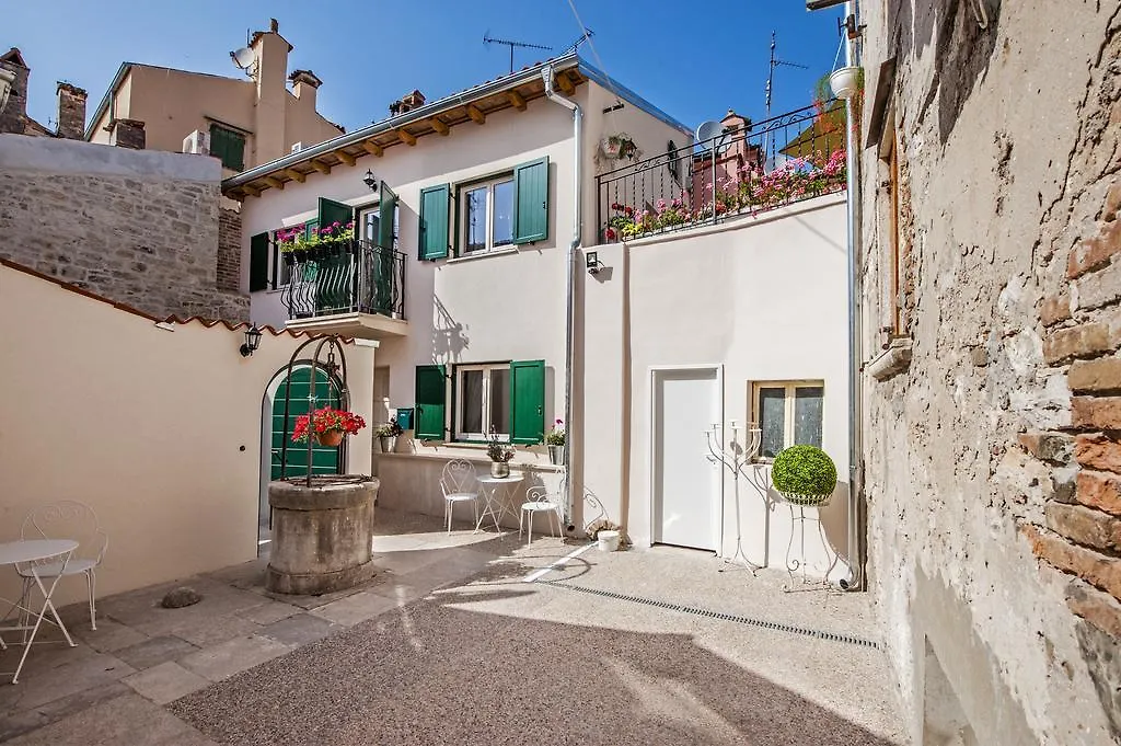 Casa Smeralda-1