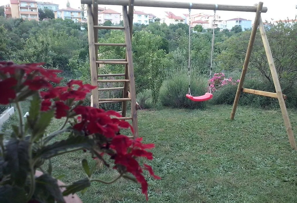 Apartment Green Garden-1