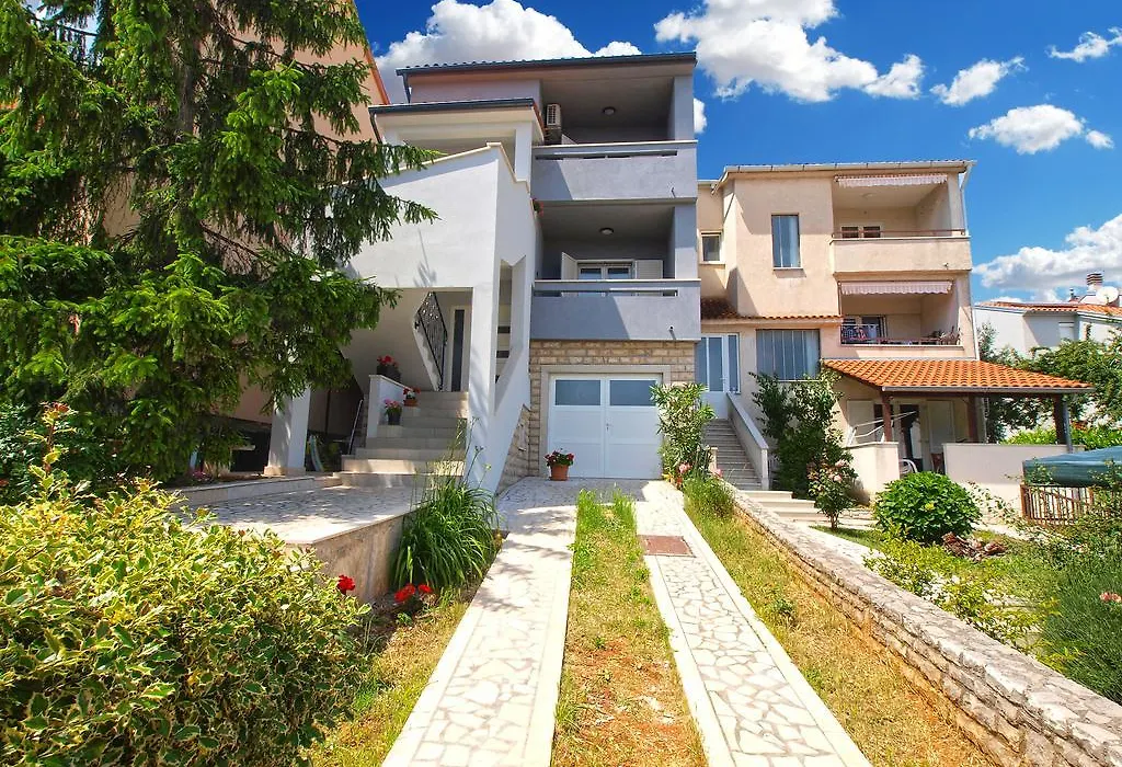 Apartments Nadija 1366-1